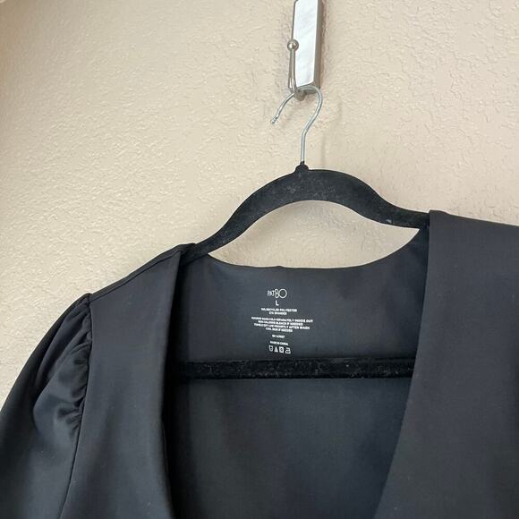 New PatBo Long Sleeve Cut-Out Top Stretch Active Black Large NWT - Picture 7 of 9